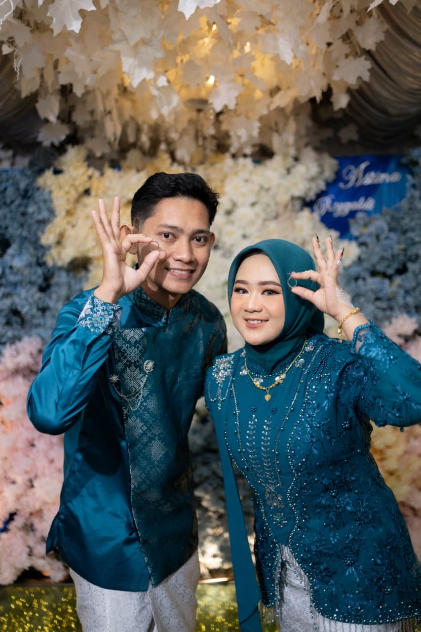 Cover Wedding Rey & Tina 300826