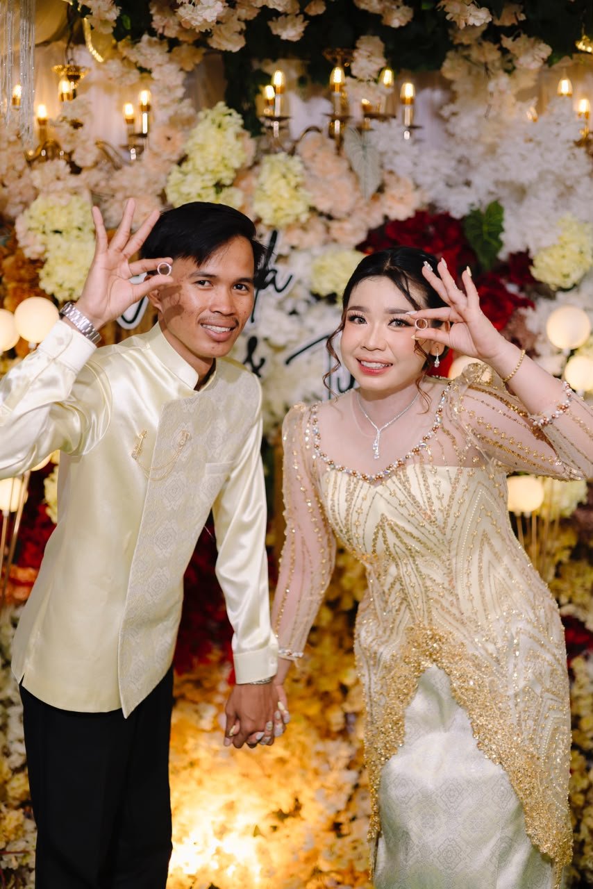 Cover Wedding Tino & Agenda 300826